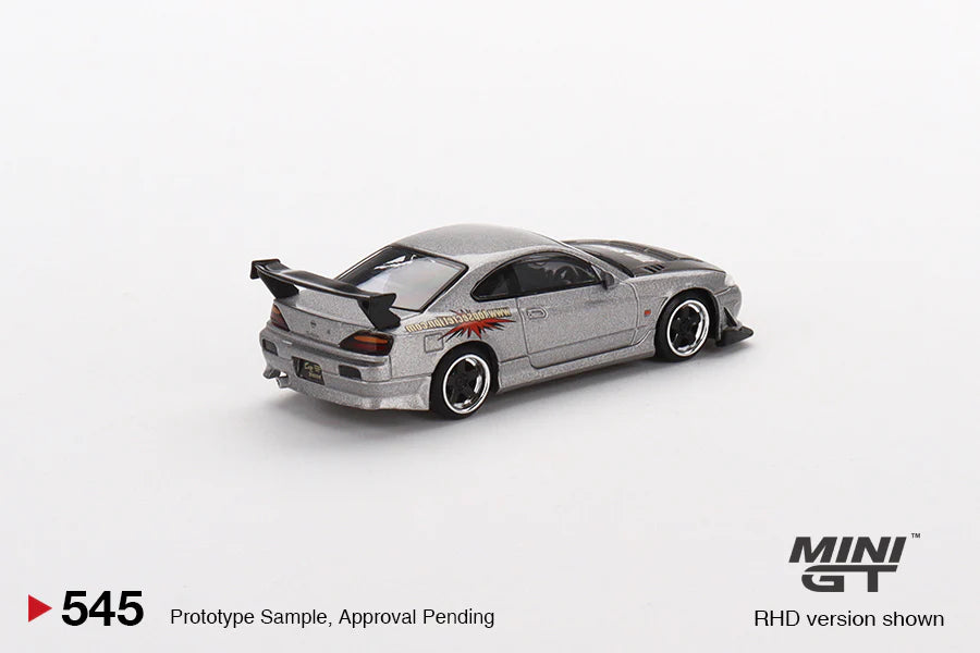 MINI GT 545 Nissan Silvia Top Secret ( S15 )